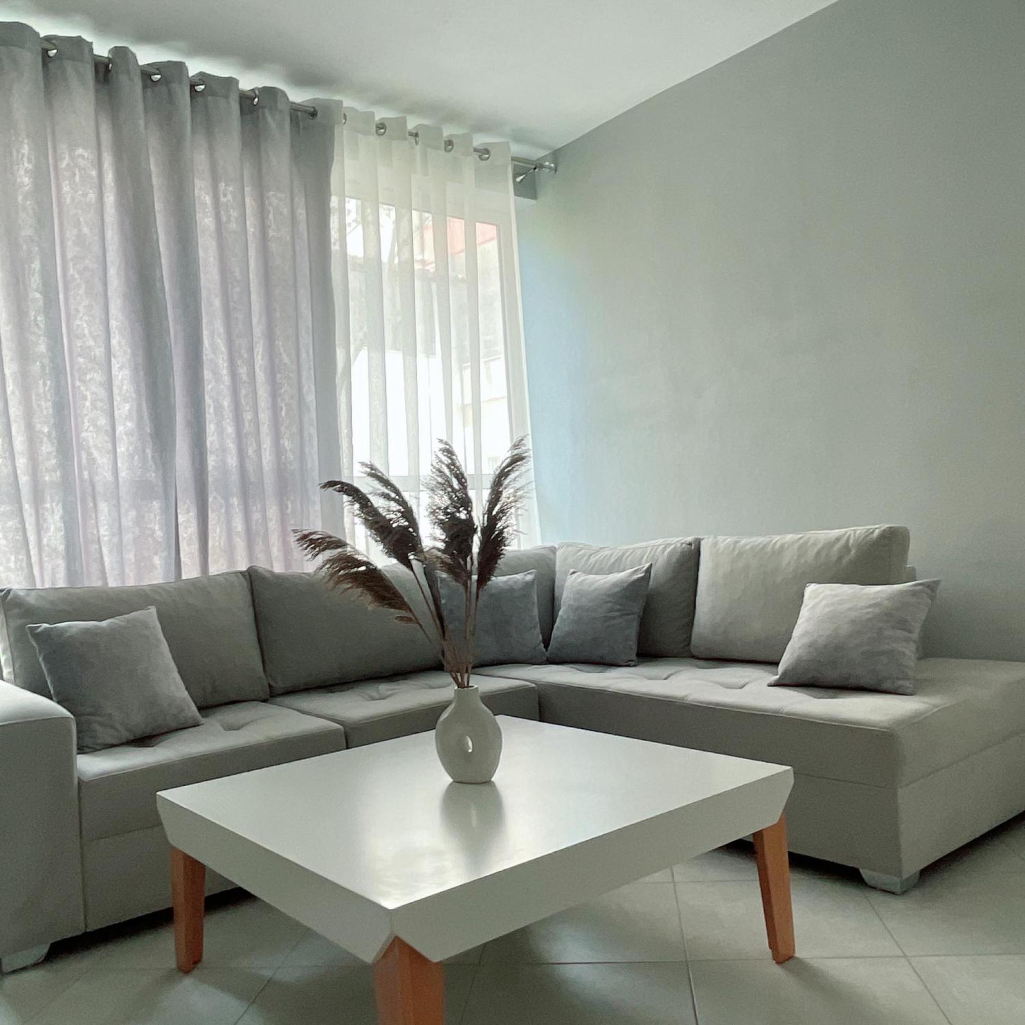 Odore Di Mare Apartments Sarande Bagian luar foto