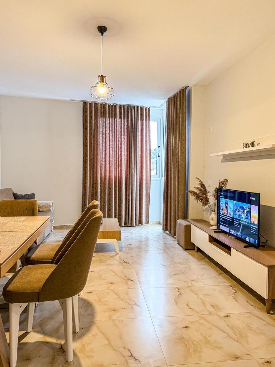 Odore Di Mare Apartments Sarande Bagian luar foto