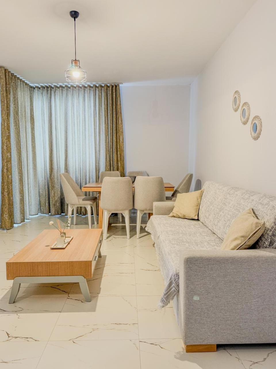Odore Di Mare Apartments Sarande Bagian luar foto