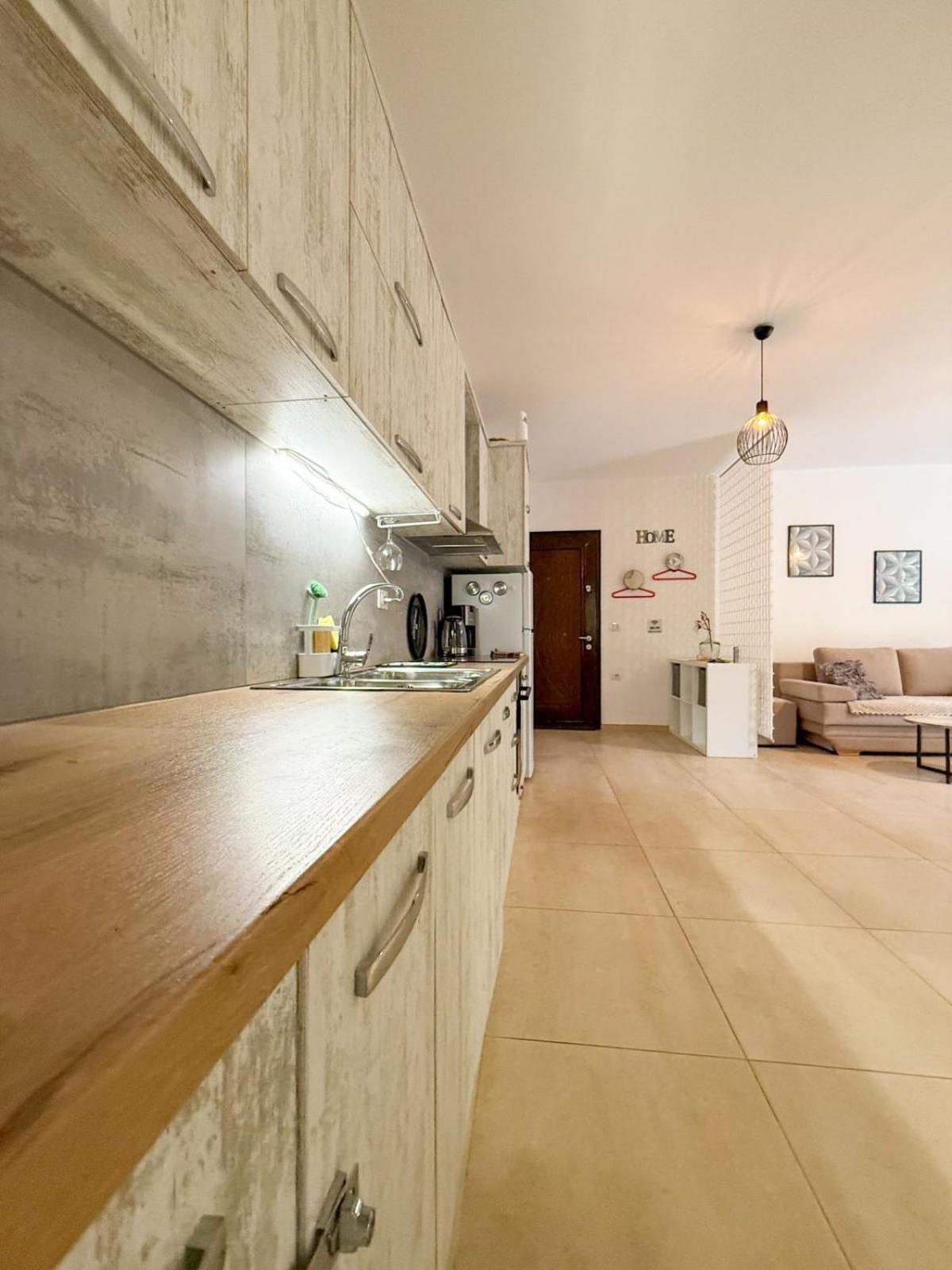 Odore Di Mare Apartments Sarande Bagian luar foto